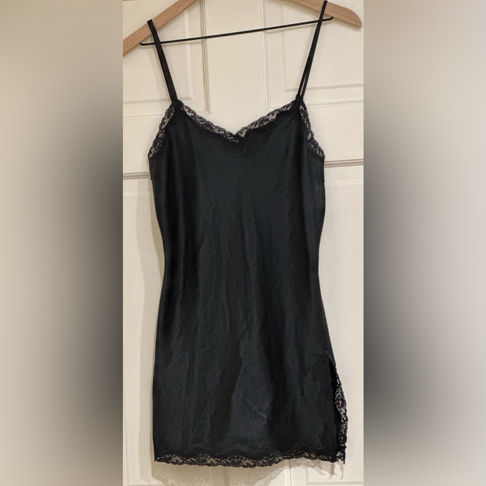LADIES VICTORIA'S SECRET VINTAGE BLACK SATIN LACE-TRIM TEASE MINI SLIP DRESS - S - Picture 2 of 15